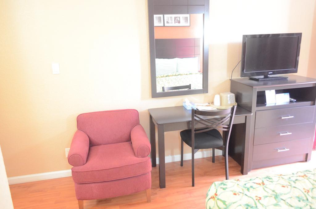 Bear Creek Inn Addicks Ruang foto